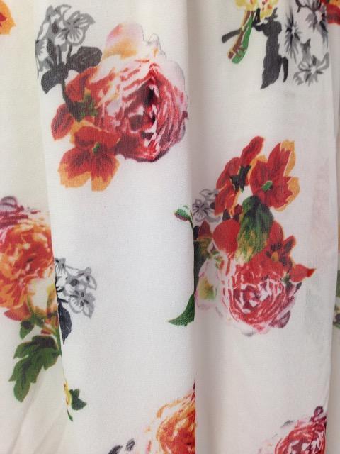 LATINAオフホワイトローズフラワーシフォンマキシワンピドレス < ブランド  LATINAオフホワイトローズフラワーシフォンマキシワンピドレス < ブランドの