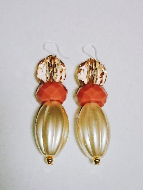 メロン雫パパラチアカボションビーズシャンパンビーズ樹脂ピアス < 女性アクセサリー/時計  メロン雫パパラチアカボションビーズシャンパンビーズ樹脂ピアス < 女性アクセサリー/時計の