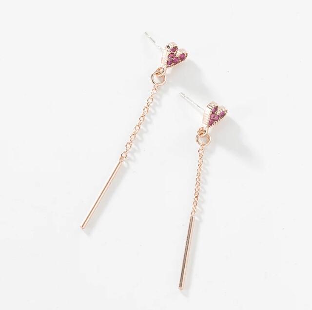 限定セール●Swarovskiスワロフスキー●ハート ロングバーピアス < 女性アクセサリー/時計  限定セール●Swarovskiスワロフスキー●ハート ロングバーピアス < 女性アクセサリー/時計の