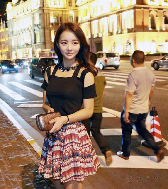 残1点 500円 ★ネット圧倒的最安値◎人気定番!肩だしオフショルセクシートップスF < 女性ファッション  残1点 500円 ★ネット圧倒的最安値◎人気定番!肩だしオフショルセクシートップスF  < 女性ファッションの