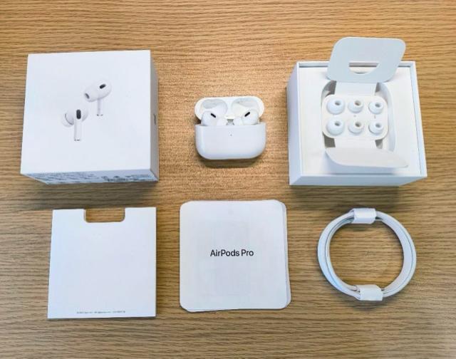 【美品】AirPodsPro第2世代 Apple < 家電/AV  【美品】AirPodsPro第2世代 Apple  < 家電/AVの