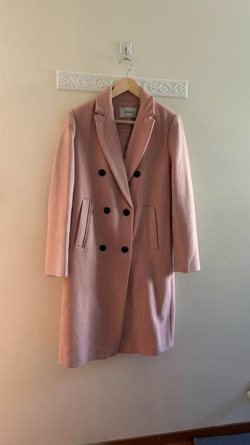 ストラディバリウス ダブルブレスト ロングコート ピンク S < 女性ファッション ストラディバリウス ダブルブレスト ロングコート ピンク S < 女性ファッションの