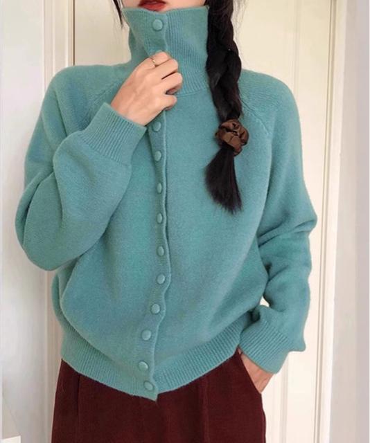 送料無料 新品 くるみボタンハイネックニットカーディガン < 女性ファッション 送料無料 新品 くるみボタンハイネックニットカーディガン < 女性ファッションの