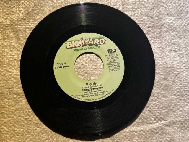 Shaggy / Rayvon - Big Up (Big Yard Music) 7�C���` ���R�[�h �V���O�� BYGO 002 �� CD/DVD/�r�f�I�� 