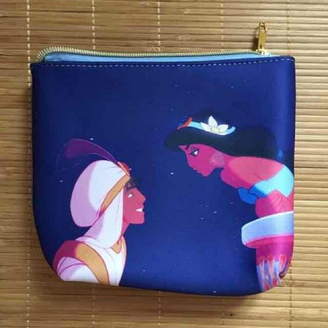 ディズニー・ジャスミン&ジーニー柄ポーチ < ブランド  ディズニー・ジャスミン&ジーニー柄ポーチ  < ブランドの