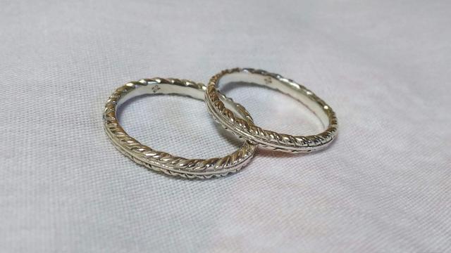 正規良 ラブ&ヘイト 1Pストーン ゴシックフェザーリング SV 11号 ローリーロドキン ナローバンド指輪 ペアリング○重ね付け < ブランド  正規良 ラブ&ヘイト 1Pストーン ゴシックフェザーリング SV 11号 ローリーロドキン ナローバンド指輪 ペアリング○重ね付け < ブランドの