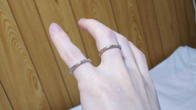 正規良 ラブ&ヘイト 1Pストーン ゴシックフェザーリング SV 11号 ローリーロドキン ナローバンド指輪 ペアリング○重ね付け < ブランド  正規良 ラブ&ヘイト 1Pストーン ゴシックフェザーリング SV 11号 ローリーロドキン ナローバンド指輪 ペアリング○重ね付け < ブランドの