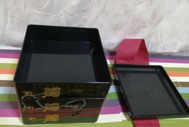 特価★品薄★極美品和食器 木製 三段 三段重 おせちレア大活躍 < インテリア/ライフ  特価★品薄★極美品和食器 木製 三段 三段重 おせちレア大活躍 < インテリア/ライフの
