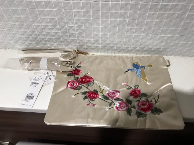 新品タグ付き ローズ2WAY クラッチ < 女性ファッション  新品タグ付き ローズ2WAY クラッチ  < 女性ファッションの