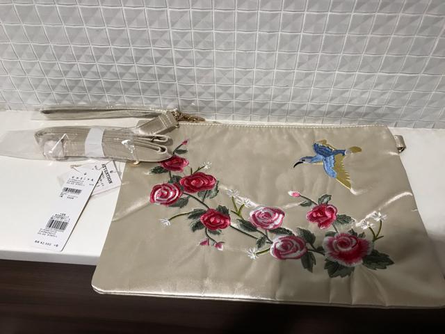 新品タグ付き ローズ2WAY クラッチ < 女性ファッション  新品タグ付き ローズ2WAY クラッチ < 女性ファッションの