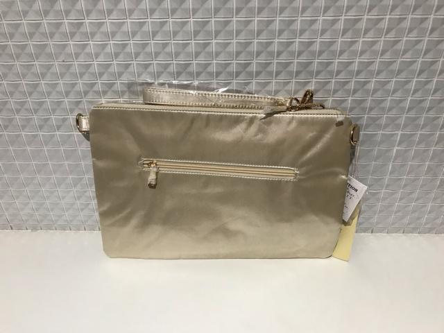 新品タグ付き ローズ2WAY クラッチ < 女性ファッション  新品タグ付き ローズ2WAY クラッチ < 女性ファッションの