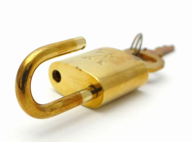 LOUIS VUITTON ���C���B�g�� �p�h���b�N �J�f�i �싞���~��2�{ �S�[���h��USED���y���������z �� �u�����h�� 