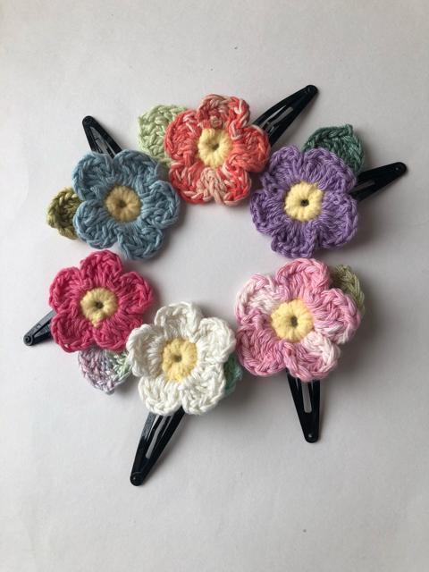 ハンドメイド パッチンピン 小花 小さなお子様用 ガーリー < 女性ファッション  ハンドメイド パッチンピン 小花 小さなお子様用 ガーリー < 女性ファッションの