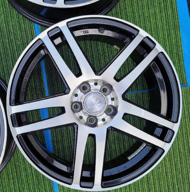 共豊 ZOLF LIGHT SPEC 17インチ7J +50 PCD100ホイールのみ4本セツトプリウス カローラ レガシィ イン < 自動車/バイク 共豊 ZOLF LIGHT SPEC 17インチ7J +50 PCD100ホイールのみ4本セツトプリウス カローラ レガシィ イン < 自動車/バイク