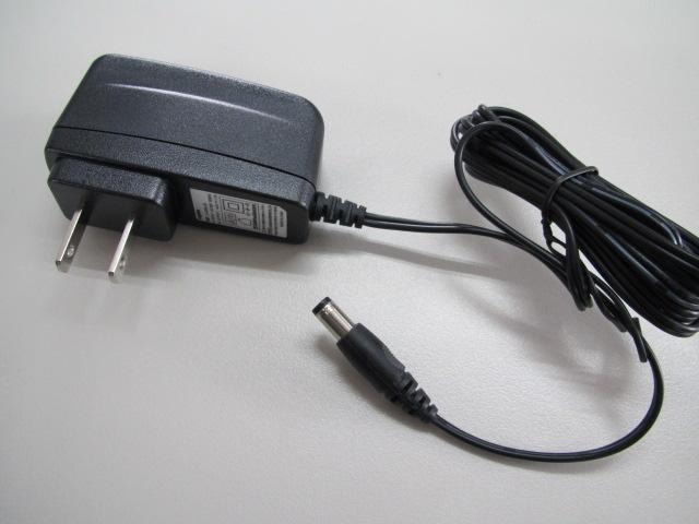 中古品 Logitec ACアダプター LA-5W5L-03 < 家電/AV  中古品 Logitec ACアダプター LA-5W5L-03  < 家電/AVの