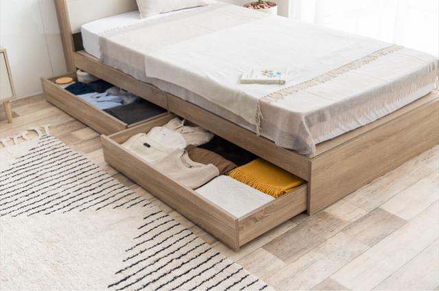 【新品未使用】宮棚&コンセント付き引き出し収納ベッド フレーム&マットレス付き < インテリア/ライフ 【新品未使用】宮棚&コンセント付き引き出し収納ベッド フレーム&マットレス付き < インテリア/ライフの