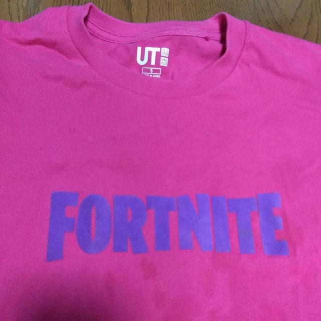 UNIQLO FORTNITE Tシャツ S ピンク 難有り < 女性ファッション  UNIQLO FORTNITE Tシャツ S ピンク 難有り < 女性ファッションの