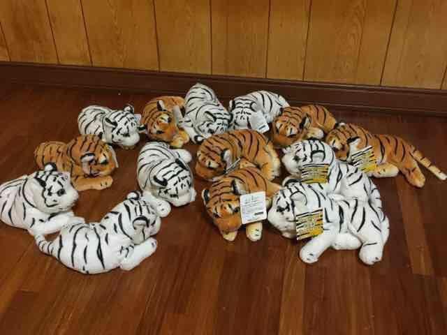 ゴージャスふわふわチビタイガー < おもちゃ  ゴージャスふわふわチビタイガー  < おもちゃの