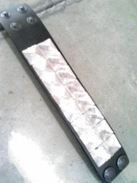 Vi2AANeXgohBK/CL  uh 