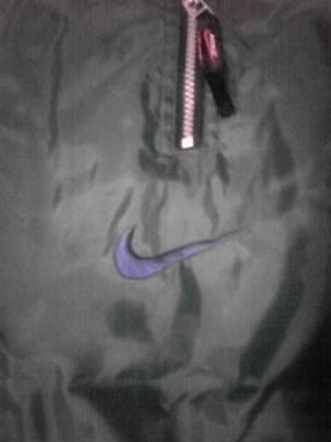 超美品 NIKE ナイロンジャケット L モスグリーン < ブランド  超美品 NIKE ナイロンジャケット L モスグリーン < ブランドの