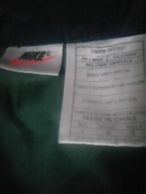 超美品 NIKE ナイロンジャケット L モスグリーン < ブランド  超美品 NIKE ナイロンジャケット L モスグリーン < ブランドの