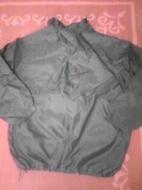 超美品 NIKE ナイロンジャケット L モスグリーン < ブランド  超美品 NIKE ナイロンジャケット L モスグリーン < ブランドの