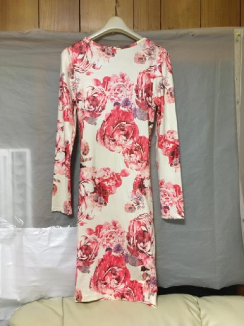 ◆着用回数1回「花柄のワンピース」 < 女性ファッション  ◆着用回数1回「花柄のワンピース」 < 女性ファッションの