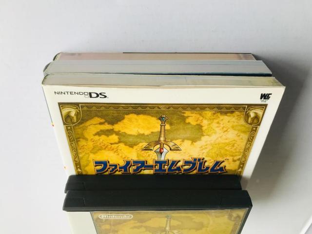 ファイアーエムブレム 新・暗黒竜と光の剣 紋章の謎 光と影の英雄 任天堂公式ガイドブック パーフェクト 帯 ポスター 攻略本セット < ゲーム本体/ソフト ファイアーエムブレム 新・暗黒竜と光の剣 紋章の謎 光と影の英雄 任天堂公式ガイドブック パーフェクト 帯 ポスター 攻略本セット < ゲーム本体/ソフトの