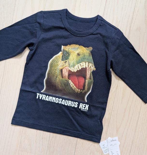 120★シュライヒSchleich★ティラノサウルスプリント七分袖Tシャツ★新品★送料無料 < キッズ/ベビー  120★シュライヒSchleich★ティラノサウルスプリント七分袖Tシャツ★新品★送料無料  < キッズ/ベビーの