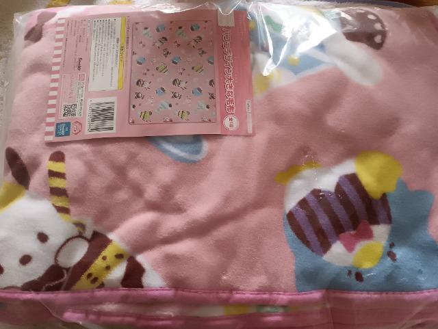 サンリオ、パフェデザイン大きな毛布、未開封品 < インテリア/ライフ サンリオ、パフェデザイン大きな毛布、未開封品 < インテリア/ライフの