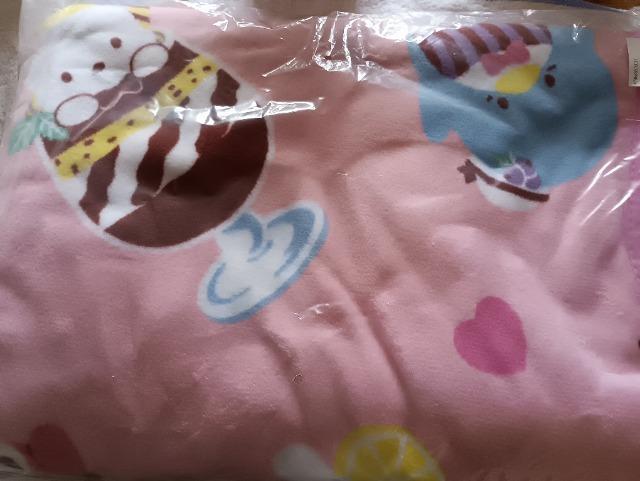 サンリオ、パフェデザイン大きな毛布、未開封品 < インテリア/ライフ サンリオ、パフェデザイン大きな毛布、未開封品 < インテリア/ライフの