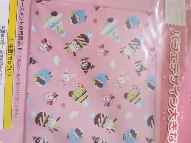 サンリオ、パフェデザイン大きな毛布、未開封品 < インテリア/ライフ サンリオ、パフェデザイン大きな毛布、未開封品 < インテリア/ライフの