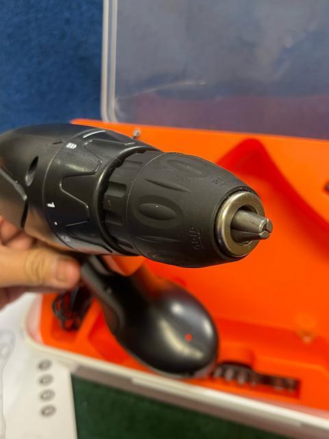 IKEA FIXA 7.2V 電動ドライバードリル 充電器&ビットセット付き IKEA 電動ドライバー 電動工具 充電式 ドリル < 家電/AV IKEA FIXA 7.2V 電動ドライバードリル 充電器&ビットセット付き IKEA 電動ドライバー 電動工具 充電式 ドリル < 家電/AVの