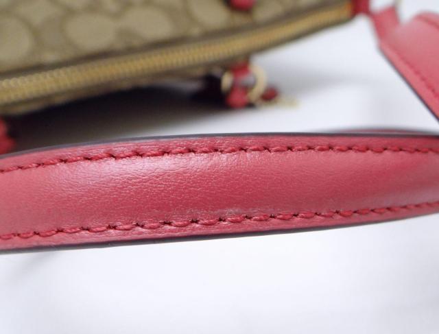 コーチ シグネチャー 2WAYハンドバッグ ピンク×カーキ<美品> < ブランド コーチ シグネチャー 2WAYハンドバッグ ピンク×カーキ<美品> < ブランドの