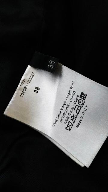 国内正規 美品 ディオールオム スモーキングショールジレ 黒 シャイニー光沢ラペルベスト 最小38 XXS ジャケット以上の存在感 < ブランド  国内正規 美品 ディオールオム スモーキングショールジレ 黒 シャイニー光沢ラペルベスト 最小38 XXS ジャケット以上の存在感 < ブランドの