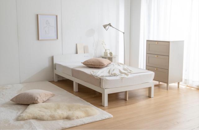 【新品未使用】コンセント付きすのこベッド 天然木 木製 シングル フレームのみ ブラウン < インテリア/ライフ 【新品未使用】コンセント付きすのこベッド 天然木 木製 シングル フレームのみ ブラウン < インテリア/ライフの