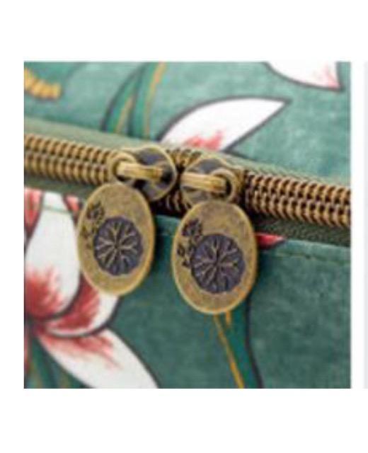 Gt^nEXIu[^XGKgȃojeBP[X