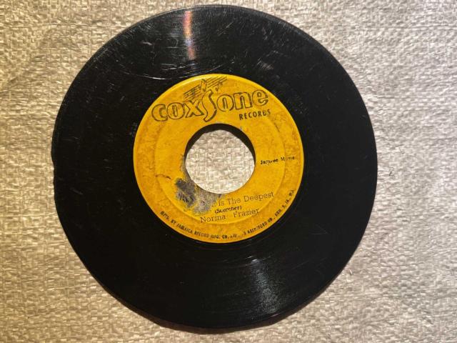 Norma Frazier Love Is The Deepest Coxsone Records 7�C���` �V���O�� ���R�[�h  �� CD/DVD/�r�f�I�� 