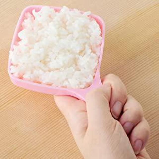 ご飯付きにくいエンボス加工♪ハンドル付 おにぎらずが手間いらず ピンク < インテリア/ライフ  ご飯付きにくいエンボス加工♪ハンドル付 おにぎらずが手間いらず ピンク < インテリア/ライフの