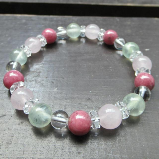 ローズクォーツxロードナイトxプレナイトブレスレット 天然石 パワーストーン < 女性アクセサリー/時計 ローズクォーツxロードナイトxプレナイトブレスレット 天然石 パワーストーン < 女性アクセサリー/時計の