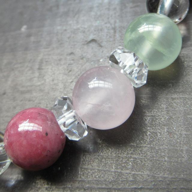 ローズクォーツxロードナイトxプレナイトブレスレット 天然石 パワーストーン < 女性アクセサリー/時計 ローズクォーツxロードナイトxプレナイトブレスレット 天然石 パワーストーン < 女性アクセサリー/時計の