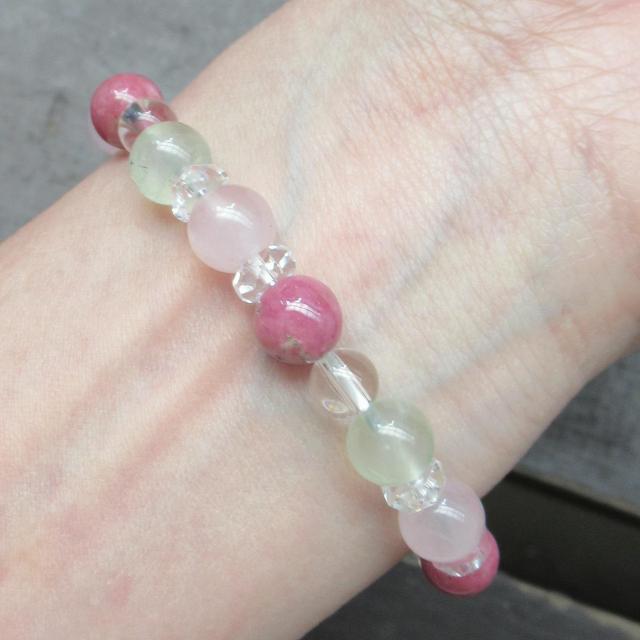 ローズクォーツxロードナイトxプレナイトブレスレット 天然石 パワーストーン < 女性アクセサリー/時計 ローズクォーツxロードナイトxプレナイトブレスレット 天然石 パワーストーン < 女性アクセサリー/時計の