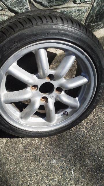 希少ブラックレーシングバリ山引っ張り155/55R14 < 自動車/バイク 希少ブラックレーシングバリ山引っ張り155/55R14 < 自動車/バイク