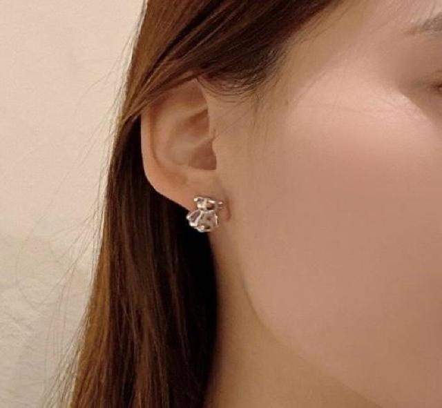 クマ ピアス シルバー【両耳セット】 < 女性アクセサリー/時計  クマ ピアス シルバー【両耳セット】 < 女性アクセサリー/時計の