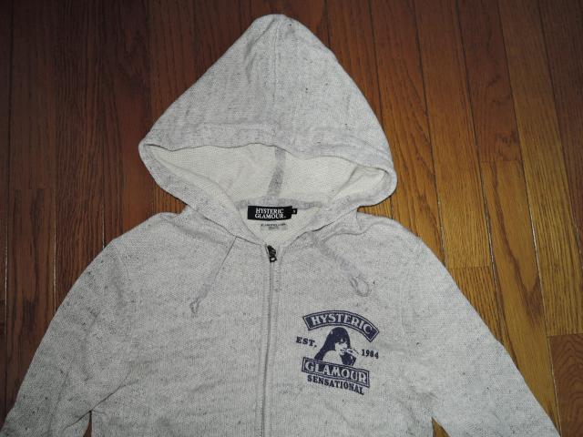 HYSTERIC GLAMOUR ヒステリックグラマー 薄手 ジップ ニット パーカー S 灰 ガール ロゴ LOGO LINEN < ブランド  HYSTERIC GLAMOUR ヒステリックグラマー 薄手 ジップ ニット パーカー S 灰 ガール ロゴ LOGO LINEN < ブランドの