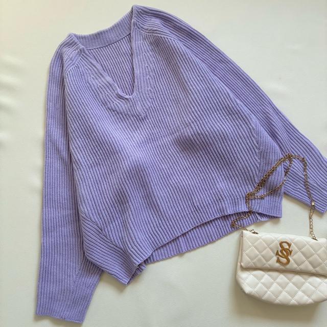 ◆新品◆ティティベイト◆ラベンダー◆Vネックニット◆ローゲージ◆ゆったり◆M < 女性ファッション  ◆新品◆ティティベイト◆ラベンダー◆Vネックニット◆ローゲージ◆ゆったり◆M < 女性ファッションの
