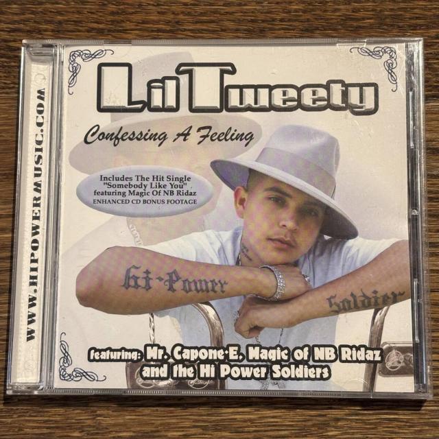 �yLil Tweety�zConfessing A Feeling  �� CD/DVD/�r�f�I�� 
