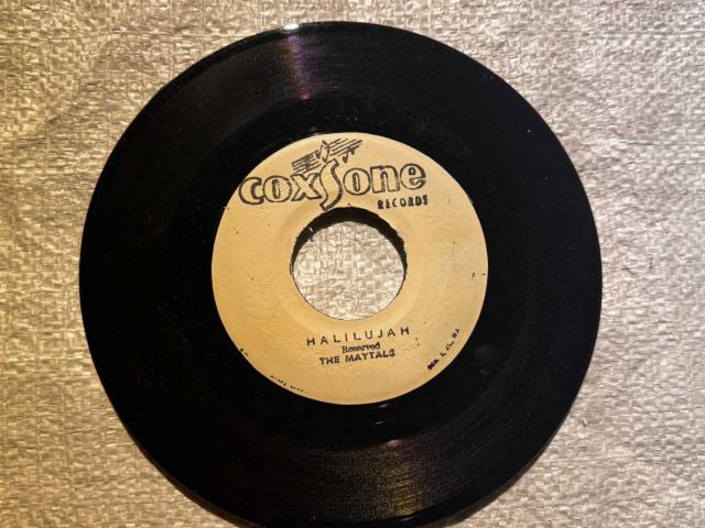 THE MAYTALS / HALILUJAH & CLANCY ECCLES  COXSONE RECORDS 7�C���`  �� CD/DVD/�r�f�I�� 