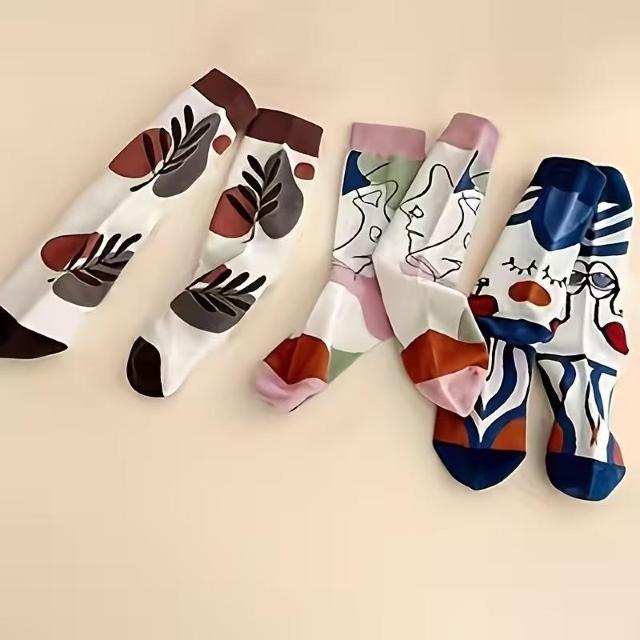 超お買い得590円★【ランダムカラー】油絵風アートフェイス ミドル丈 カップルソックス 4足セット、ソフトで快適、万能ソックス < 女性ファッション 超お買い得590円★【ランダムカラー】油絵風アートフェイス ミドル丈 カップルソックス 4足セット、ソフトで快適、万能ソックス < 女性ファッションの