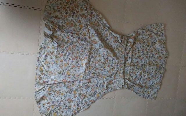 春夏 フレアーワンピース Mサイズ 花柄 美品 < 女性ファッション  春夏 フレアーワンピース Mサイズ 花柄 美品 < 女性ファッションの